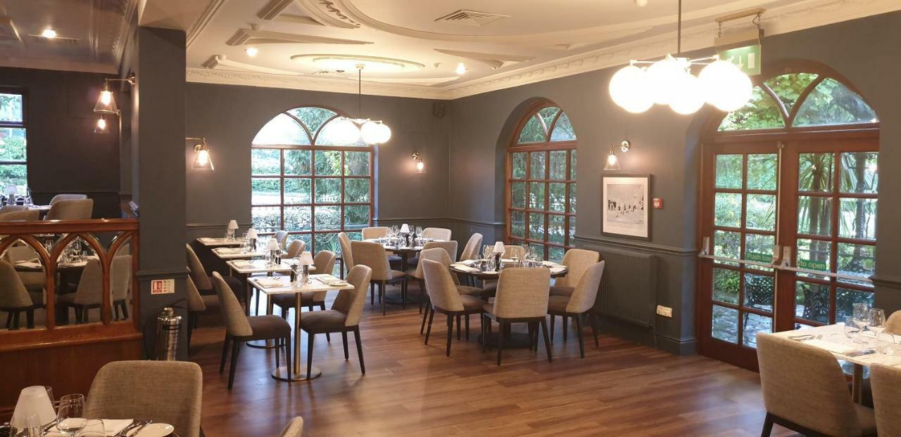סטוקפורט Bredbury Hall Hotel מראה חיצוני תמונה
